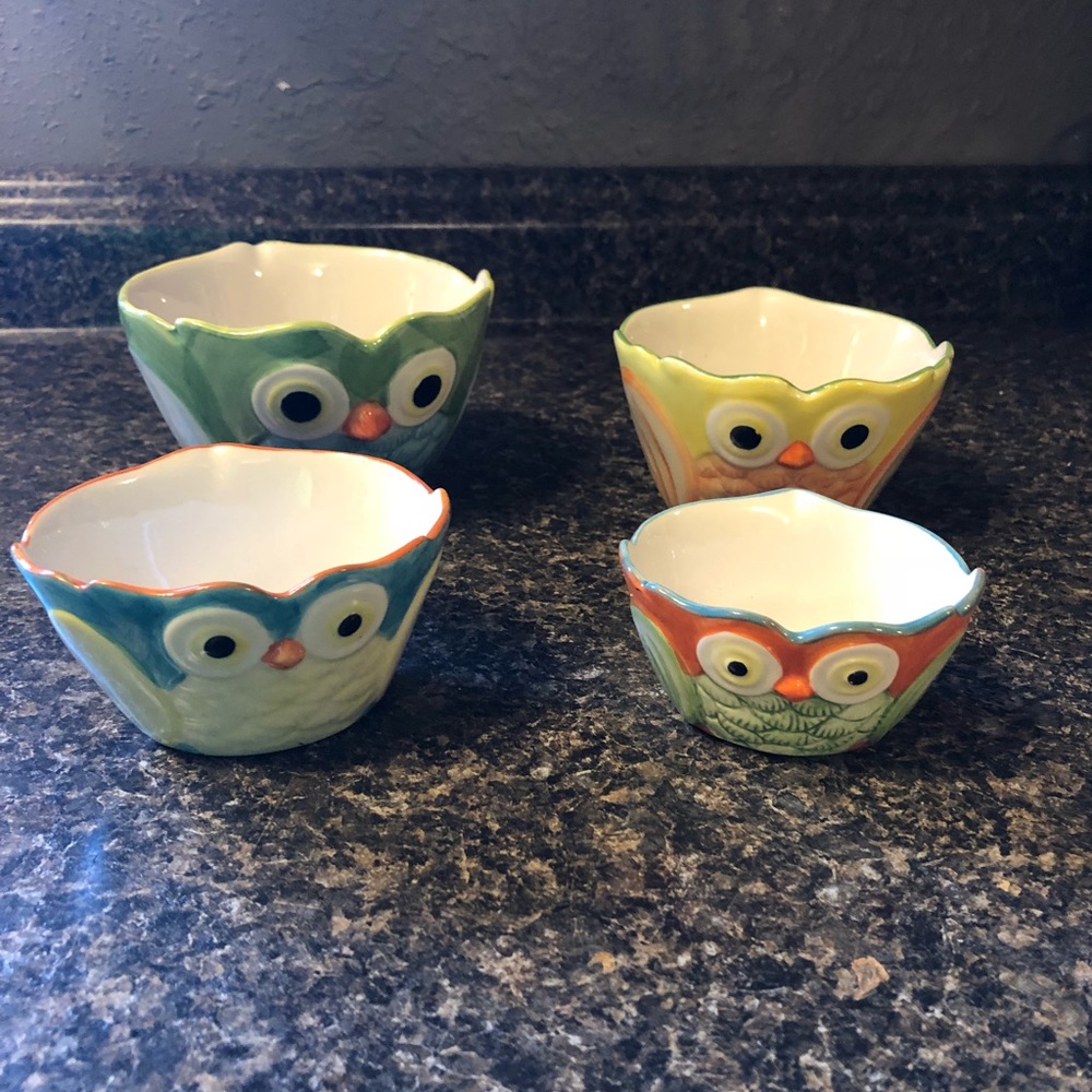 Owl measuring cups, set of 4. BUY 3 GET 1 FREE